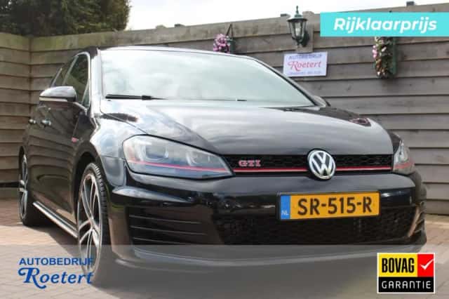 Volkswagen Golf (2017) thumbnail 1