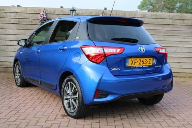 Toyota Yaris (2018) thumbnail 2