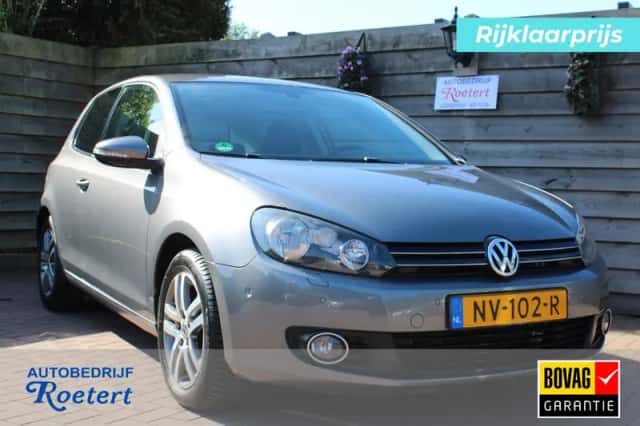 Volkswagen Golf (2010) thumbnail 1