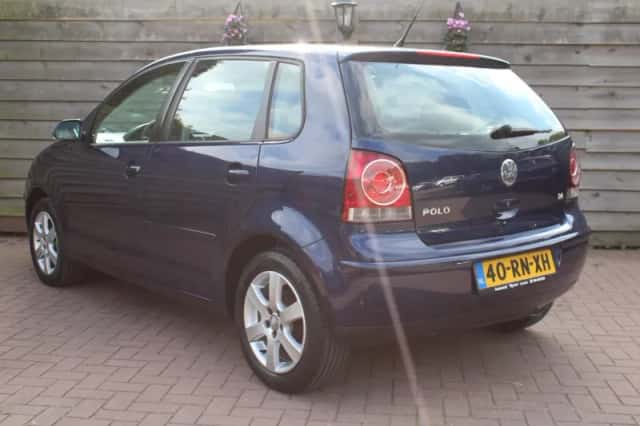 Volkswagen Polo (2005) thumbnail 2
