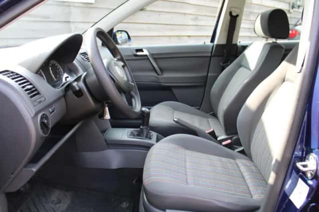 Volkswagen Polo (2005) thumbnail 4