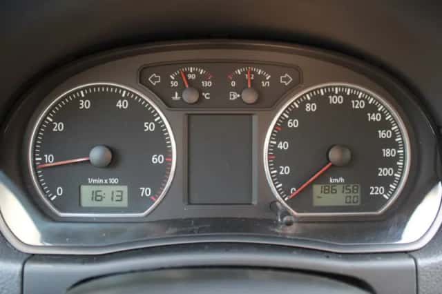 Volkswagen Polo (2005) thumbnail 6