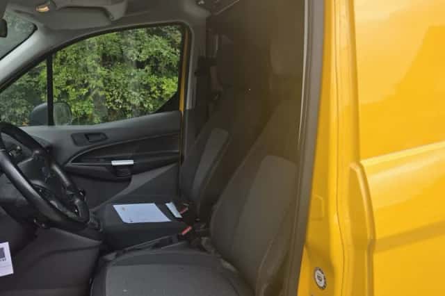 Ford Transit Connect (2021) thumbnail 4