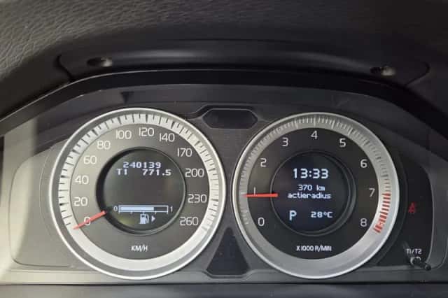 Volvo V60 (2011) thumbnail 4