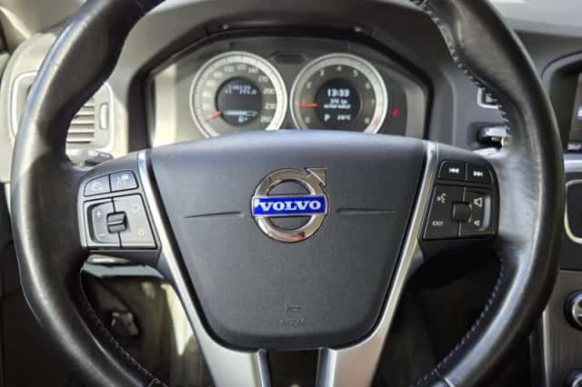 Volvo V60 (2011) thumbnail 5