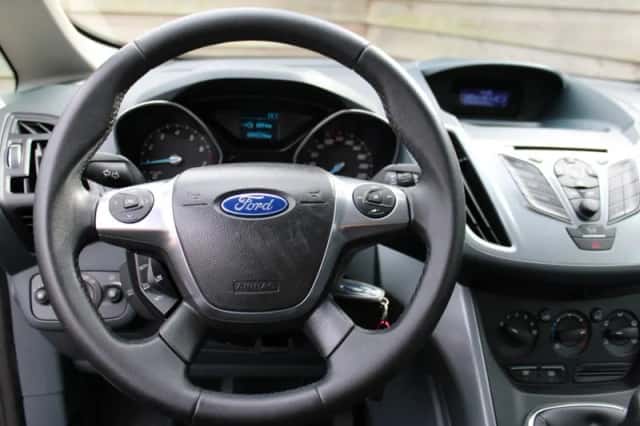 Ford C-Max (2012) thumbnail 4