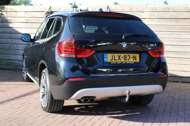 BMW X1 (2010) thumbnail 2