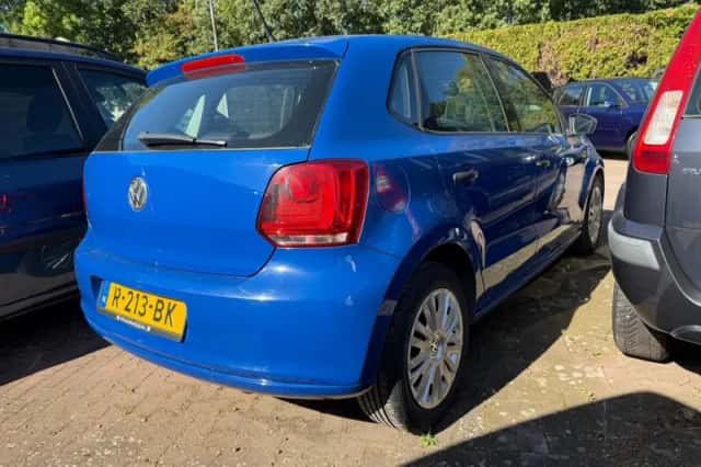 Volkswagen Polo (2012) thumbnail 2