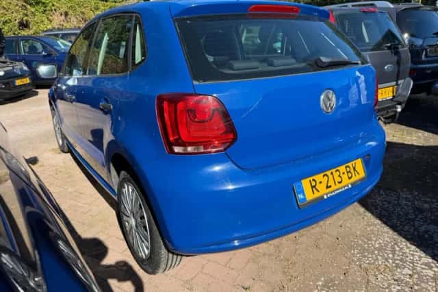 Volkswagen Polo (2012) thumbnail 6