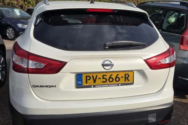 Nissan Qashqai (2017) thumbnail 4