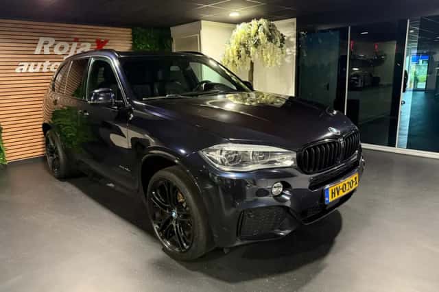 BMW X5 (2015) thumbnail 1