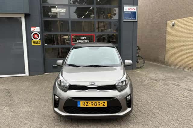 Kia Picanto (2018) thumbnail 2