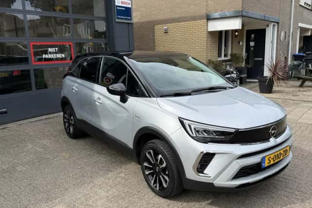 Opel Crossland (2023) thumbnail 3