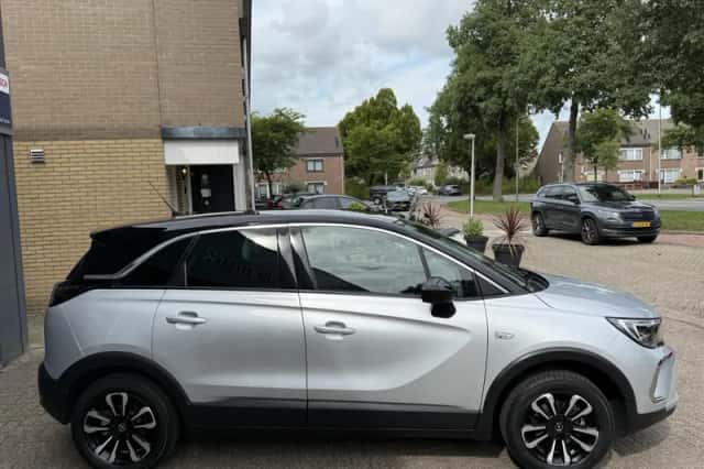 Opel Crossland (2023) thumbnail 4