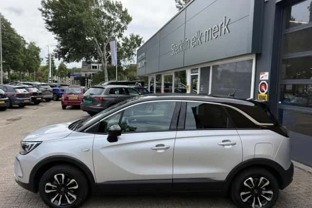 Opel Crossland (2023) thumbnail 5