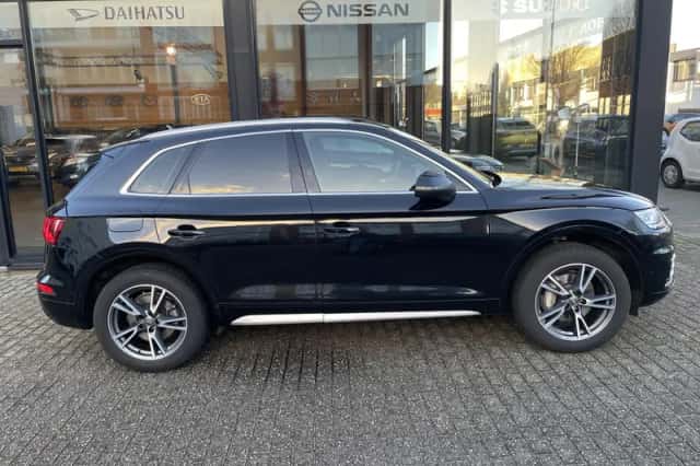 Audi Q5 (2018) thumbnail 3