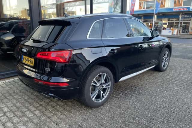Audi Q5 (2018) thumbnail 4