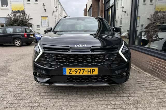 Kia Sportage (2023) thumbnail 2