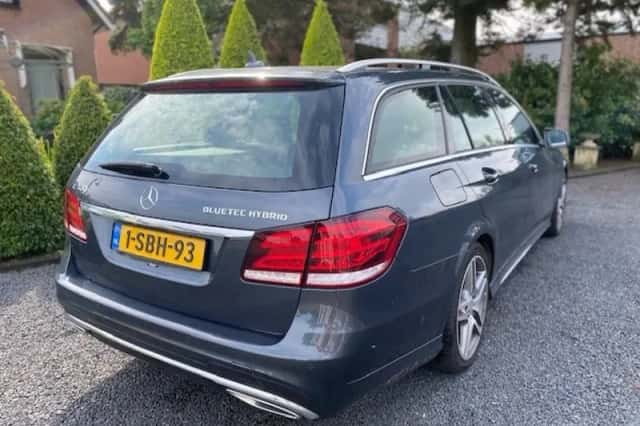 Mercedes-Benz E-Klasse (2013) thumbnail 2