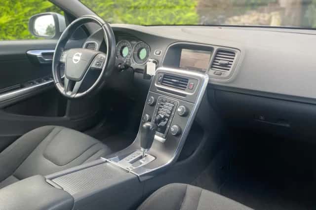 Volvo V60 (2012) thumbnail 5