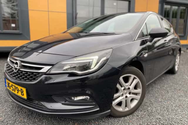 Opel Astra (2016) thumbnail 1