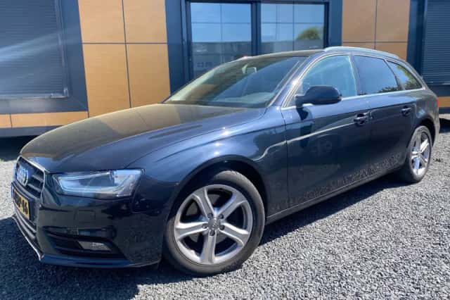 Audi A4 (2013) thumbnail 2