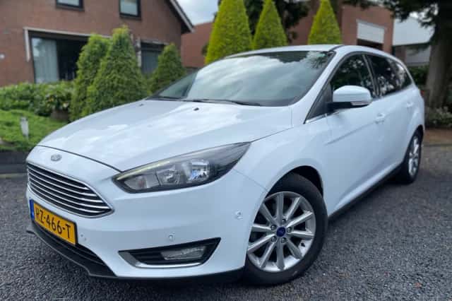 Ford Focus (2018) thumbnail 1