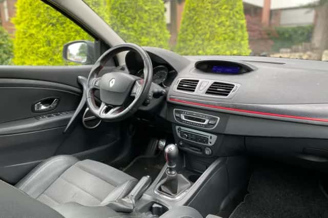 Renault Mégane (2013) thumbnail 4