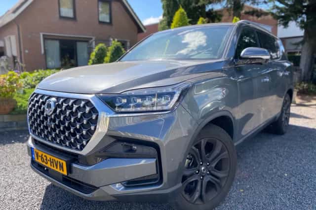 SsangYong Rexton (2024) thumbnail 2