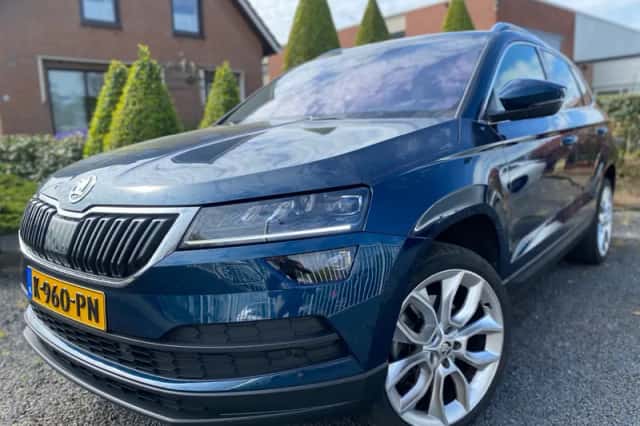 Škoda Karoq (2021) thumbnail 2