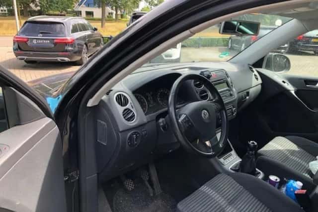 Volkswagen Tiguan (2010) thumbnail 5