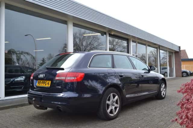 Audi A6 (2011) thumbnail 3