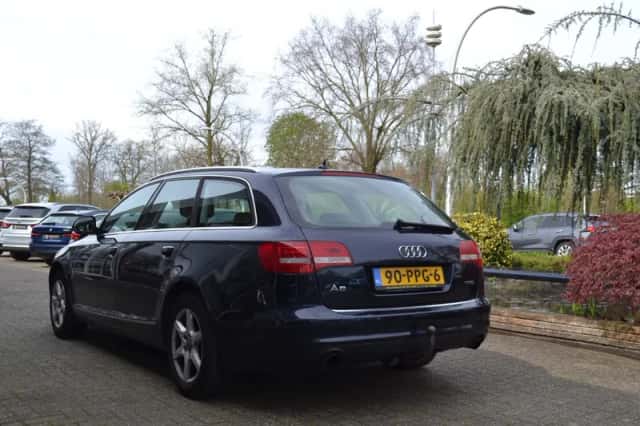 Audi A6 (2011) thumbnail 4