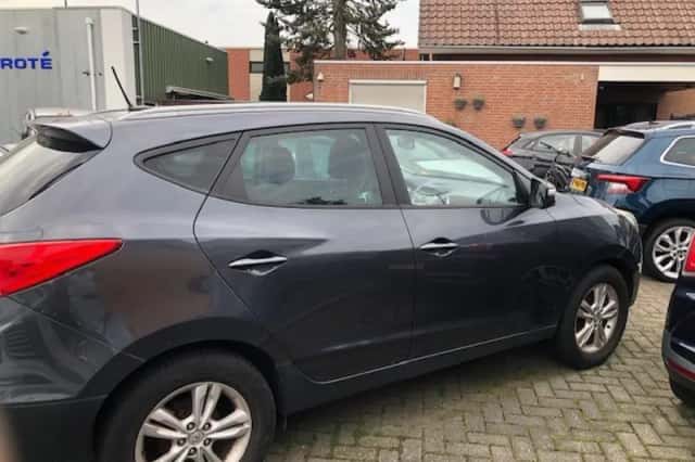 Hyundai ix35 (2010) thumbnail 2