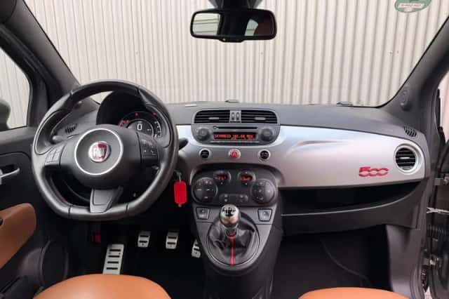 Fiat 500C (2015) thumbnail 3