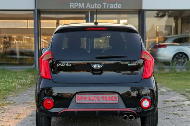 Kia Picanto (2016) thumbnail 5