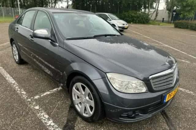Mercedes-Benz C-Klasse (2007) thumbnail 3