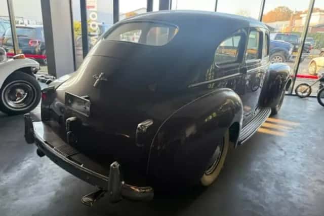 Chrysler Windsor (1940) thumbnail 3