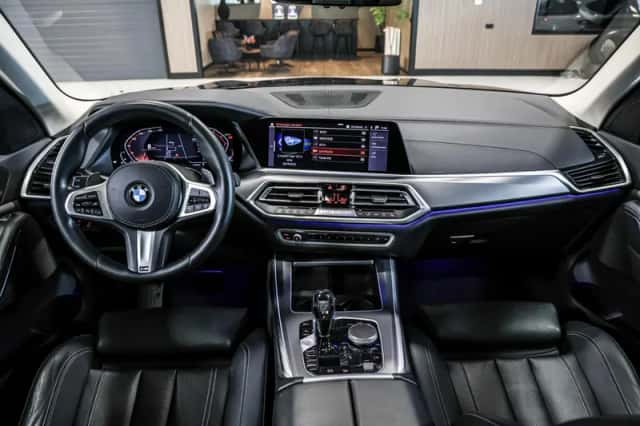 BMW X5 (2019) thumbnail 2