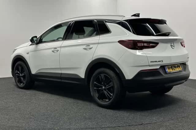 Opel Grandland (2020) thumbnail 4