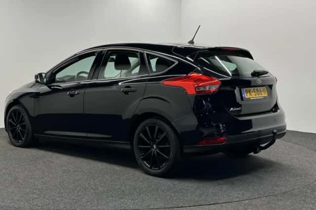 Ford Focus (2017) thumbnail 4