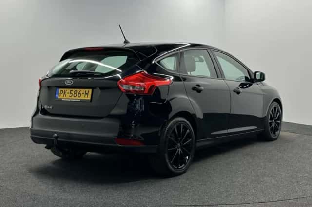 Ford Focus (2017) thumbnail 5