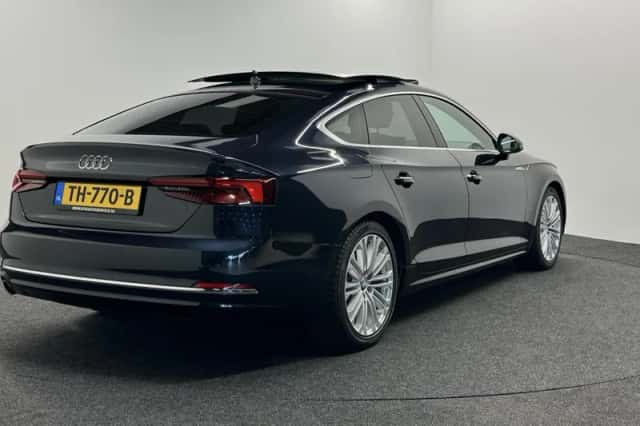 Audi A5 (2018) thumbnail 5
