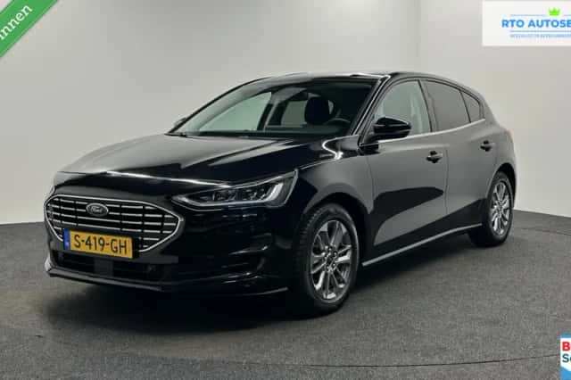 Ford Focus (2023) thumbnail 1