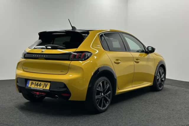 Peugeot 208 (2022) thumbnail 5