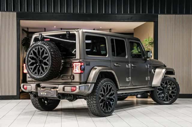 Jeep Wrangler (2023) thumbnail 5