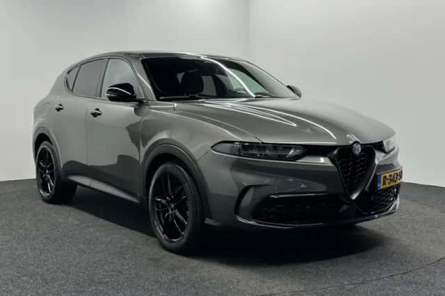 Alfa Romeo Tonale (2022) thumbnail 3