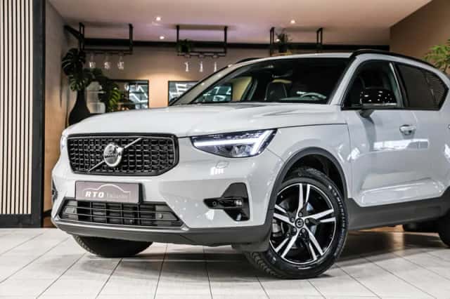 Volvo XC40 (2023) thumbnail 6