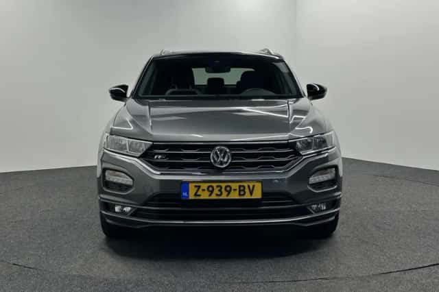Volkswagen T-Roc (2018) thumbnail 6