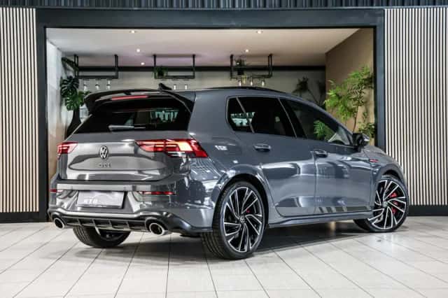Volkswagen Golf (2021) thumbnail 5